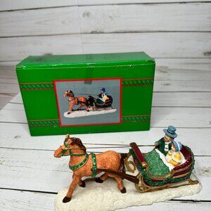House Of Lloyd 1992 One Horse‎ Open Sleigh Couple Christmas Around The World